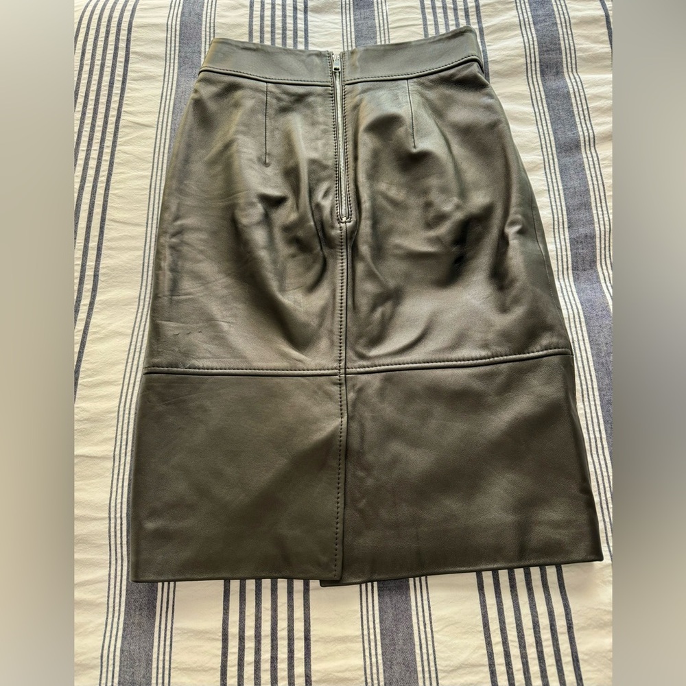 Hugo Boss leather pencil skirt, size:2